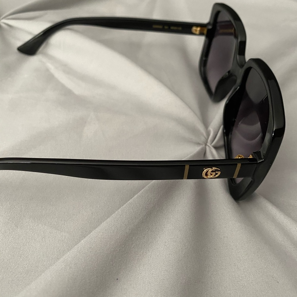 Brand new Authentic Gucci sunglasses!